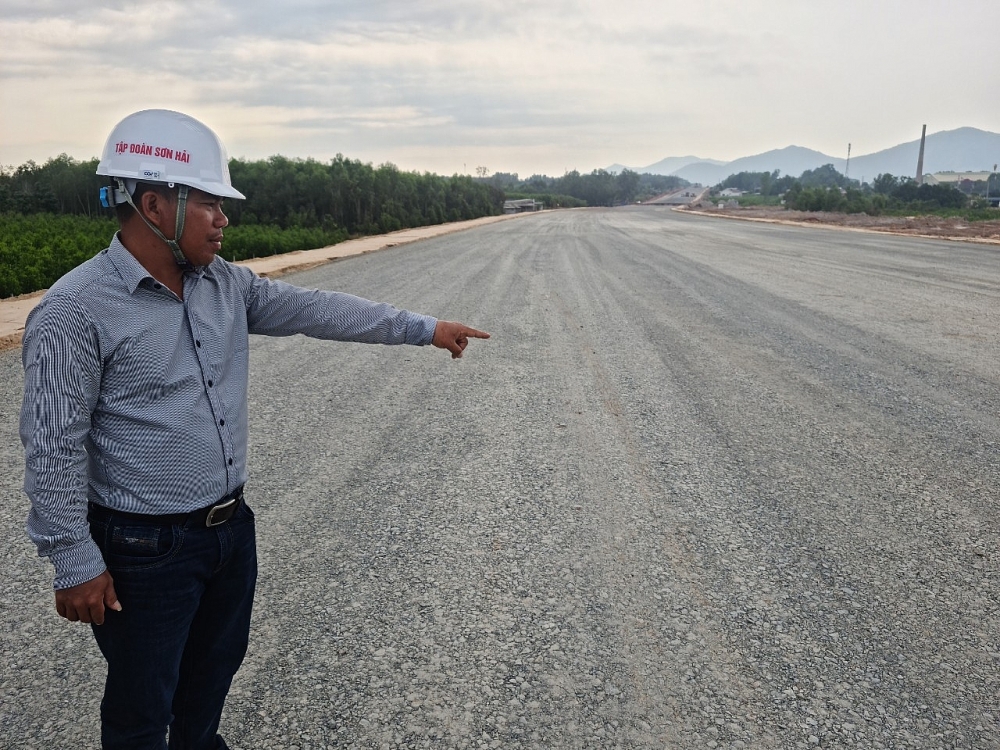 Cận cảnh tuyến cao tốc Biên Hòa - Vũng Tàu sau hơn nửa năm thi công