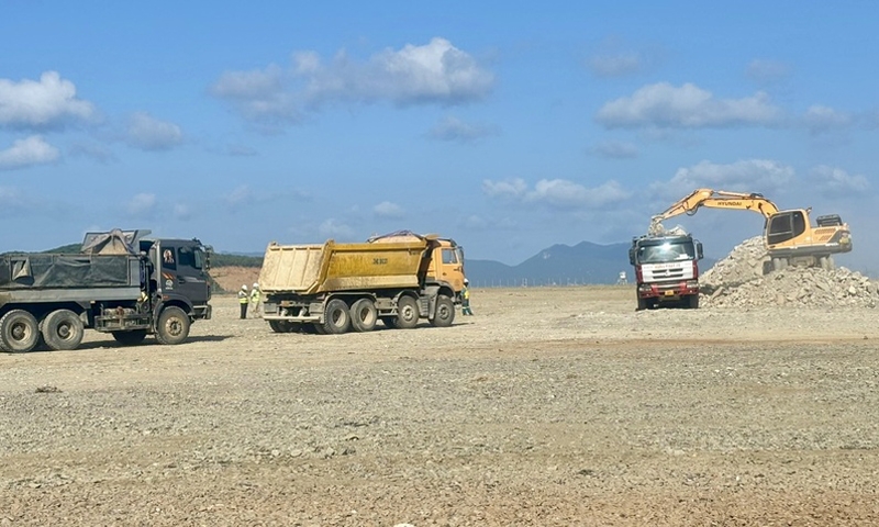 Ninh Hòa (Khánh Hòa): Công ty Lâm Thăng Long dùng chất thải rắn để san lấp mặt bằng trái phép, trái quy định