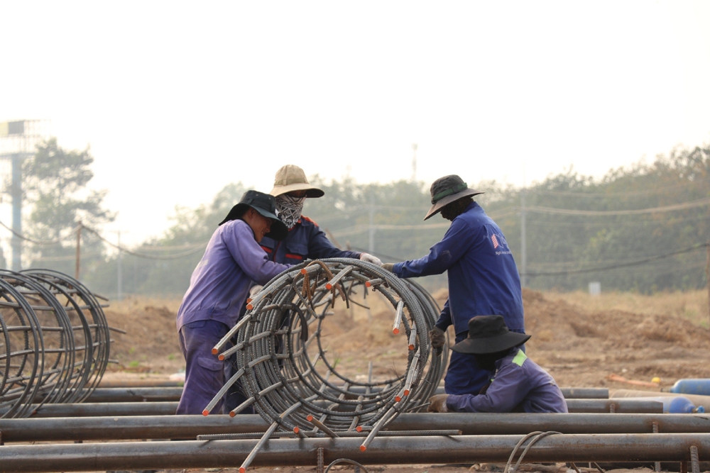 Cao tốc Biên Hòa – Vũng Tàu: Nơi thi công “thần tốc”, chỗ ỳ ạch triển khai