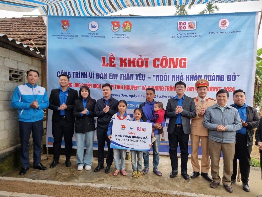 Đoàn Thanh niên Bộ Xây dựng với các hoạt động vì cuộc sống cộng đồng tại tỉnh Hà Tĩnh