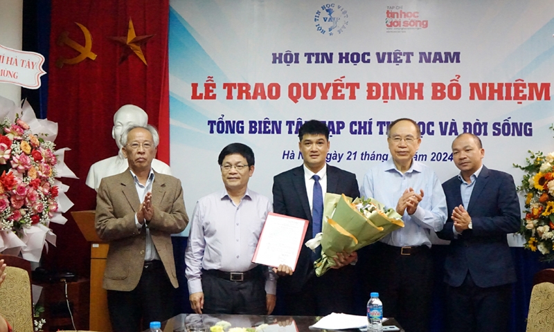 Nhà báo Đinh Duy Hợi giữ chức Tổng Biên tập Tạp chí Tin học và Đời sống