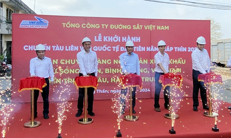 Đường sắt Việt Nam khởi hành chuyến tàu liên vận xuất hàng nông sản đi Trung Quốc