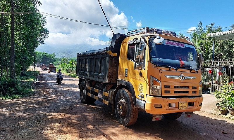 Sẽ kiến nghị UBND tỉnh Quảng Nam chỉ đạo giám sát việc chấp hành quy định của mỏ đất Đại Sơn