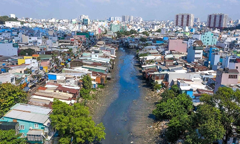 Thành phố Hồ Chí Minh: Đẩy nhanh tiến độ bàn giao mặt bằng rạch Xuyên Tâm