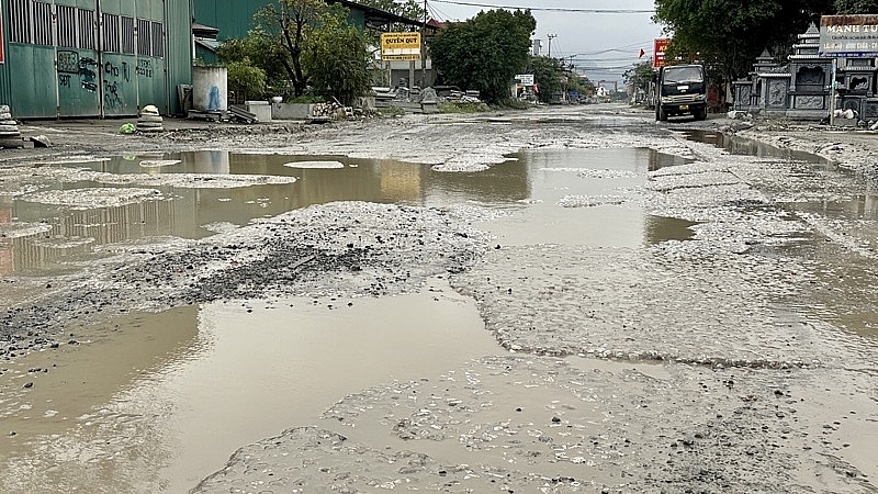 Hoa Lư (Ninh Bình): Đường giao thông làng nghề đá Ninh Vân xuống cấp nghiêm trọng