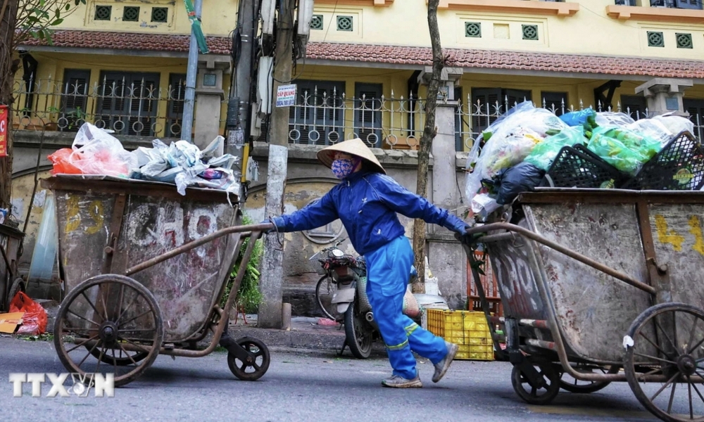 Hà Nội: Nhức nhối trong hoạt động thu gom, vận chuyển rác thải
