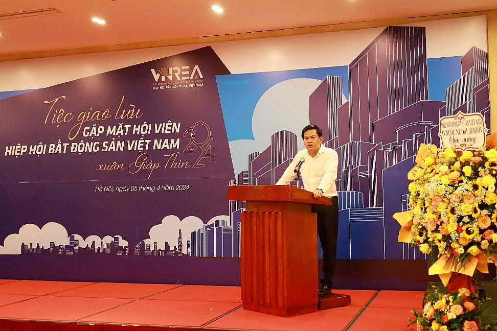 VNREA tập trung, bám sát các định hướng, chủ trương lớn về chính sách kinh tế vĩ mô, ổn định và phát triển thị trường bất động sản