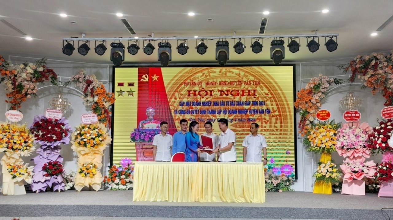 Văn Yên (Yên Bái): Tổ chức gặp mặt doanh nghiệp, nhà đầu tư và công bố Quyết định thành lập Hội Doanh nghiệp huyện