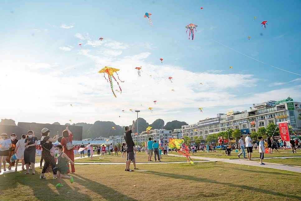 Lễ hội Carnaval Hạ Long 2024 lần đầu được diễn ra trên biển