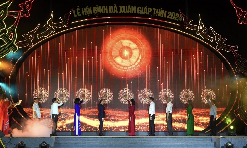 Khai mạc Lễ hội truyền thống Bình Đà năm 2024 và công bố tuyến du lịch phía Nam Thăng Long - Hà Nội