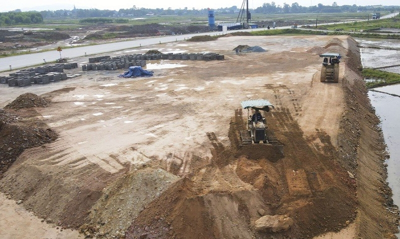 Thêm 2 mỏ đất được cấp phục vụ thi công dự án cao tốc Bắc - Nam đoạn qua Hà Tĩnh