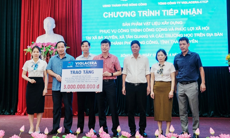Thái Nguyên: Viglacera tài trợ 3 tỷ đồng phục vụ công trình công cộng và phúc lợi tại xã Bá Xuyên và Tân Quang