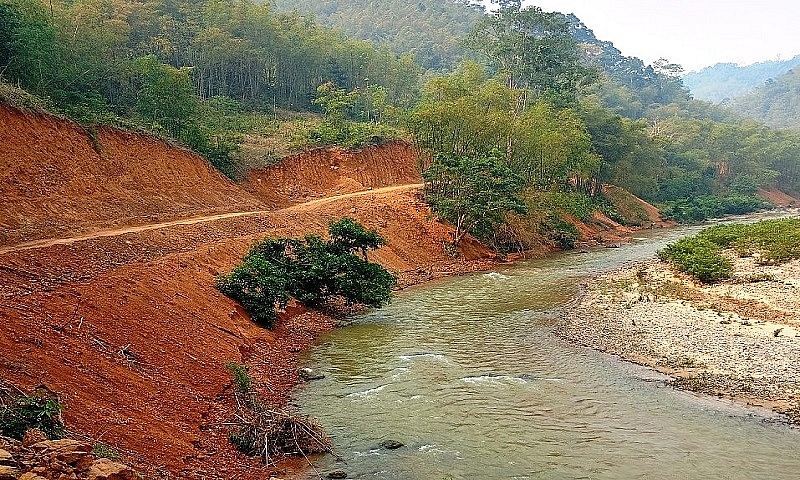 Quan Hóa (Thanh Hóa): Công ty Cổ phần Đông Bắc thi công có đúng hồ sơ thiết kế?