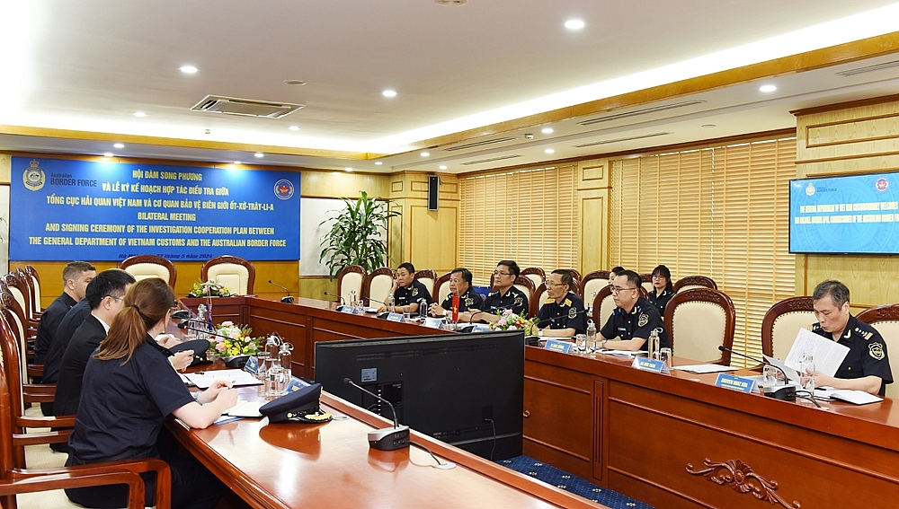 Hải quan Việt Nam và Cơ quan Bảo vệ Biên giới Australia Hội đàm song phương và ký Kế hoạch hợp tác điều tra
