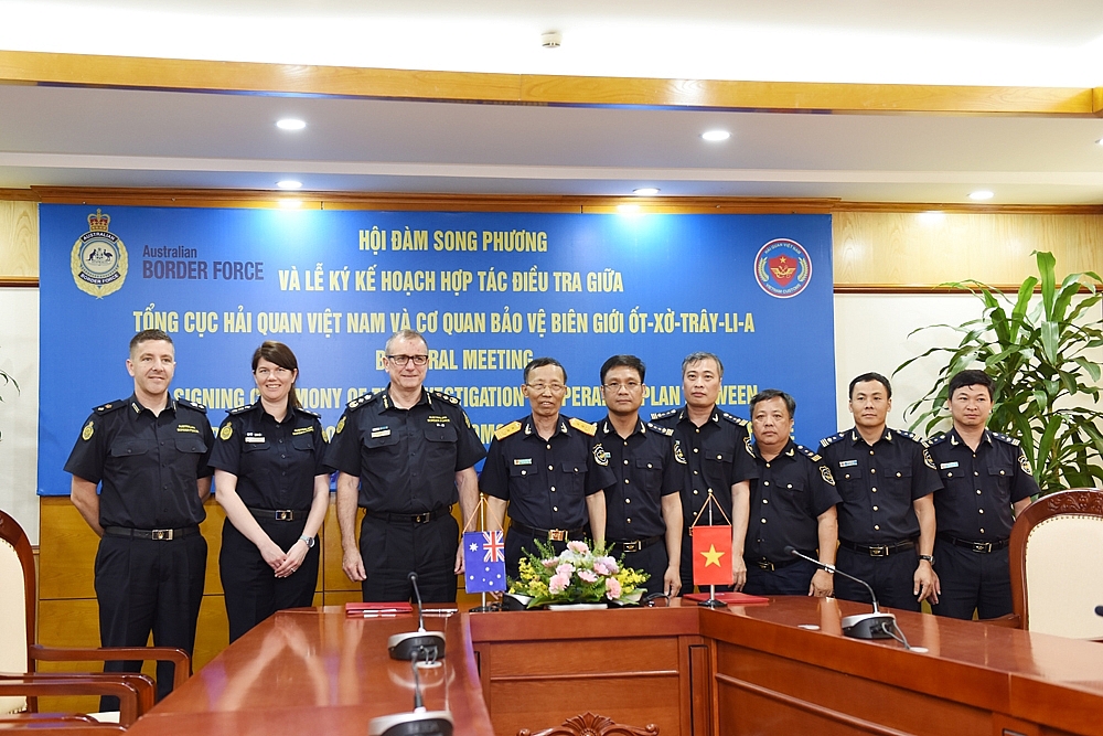 Hải quan Việt Nam và Cơ quan Bảo vệ Biên giới Australia Hội đàm song phương và ký Kế hoạch hợp tác điều tra