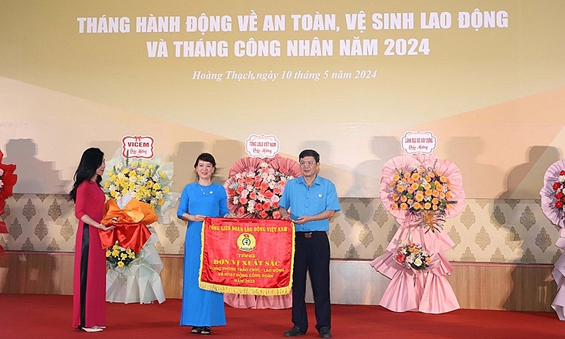 VICEM: Thi đua lao động sản xuất an toàn, đồng tâm vượt khó