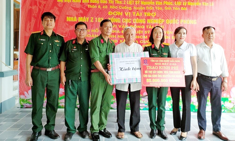 Trấn Yên (Yên Bái): Khánh thành, bàn giao kinh phí hỗ trợ xây dựng nhà tình nghĩa tại xã Hòa Cuông