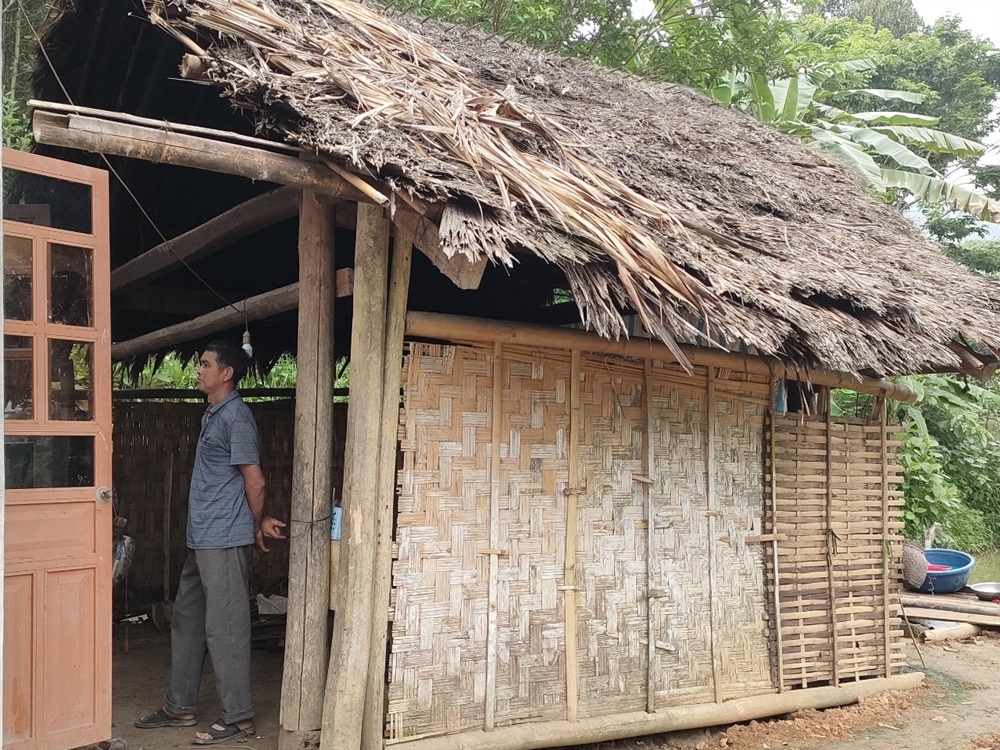 Yên Bái: Công ty Cổ phần Nhựa Thiếu niên tiền phong Hải Phòng trao 120 triệu đồng hỗ trợ làm 2 nhà tình nghĩa