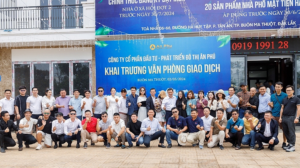 Đoàn chương trình Caravan “Dấu chân review” tham quan dự án Khu đô thị Ân Phú