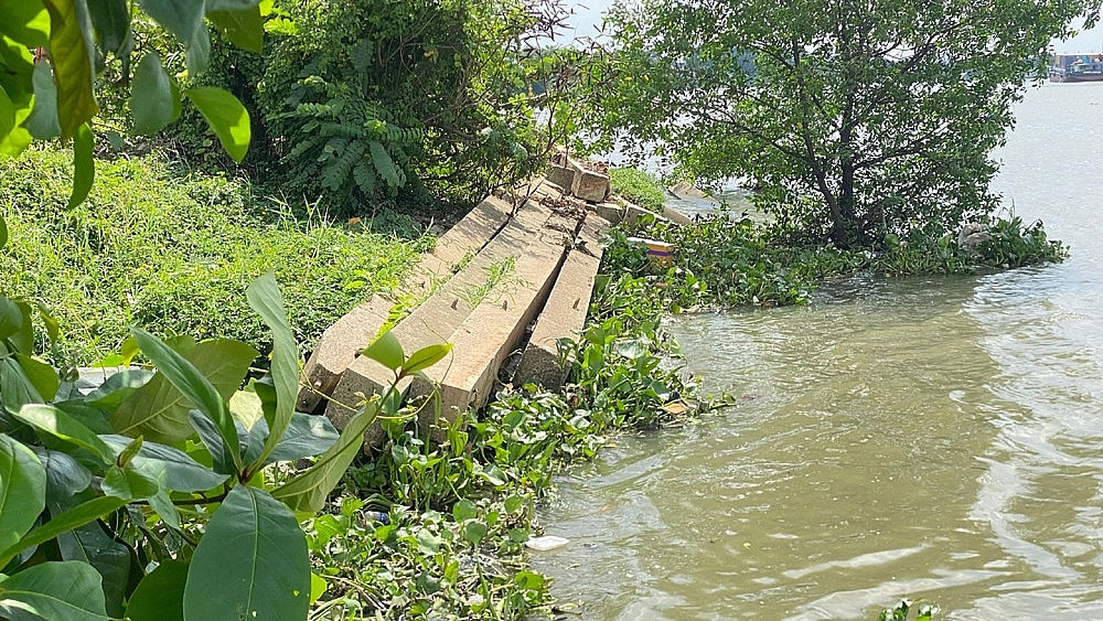 Thành phố Hồ Chí Minh: Cảnh nhếch nhác của dự án Chống sạt lở bán đảo Thanh Đa sau nhiều năm thi công