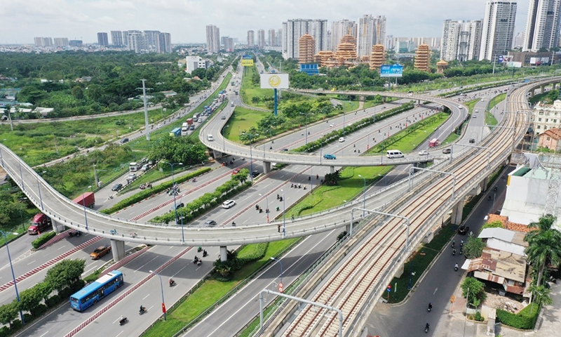 Thành phố Hồ Chí Minh: Sẽ ưu tiên vốn đầu tư cho dự án giao thông trọng điểm