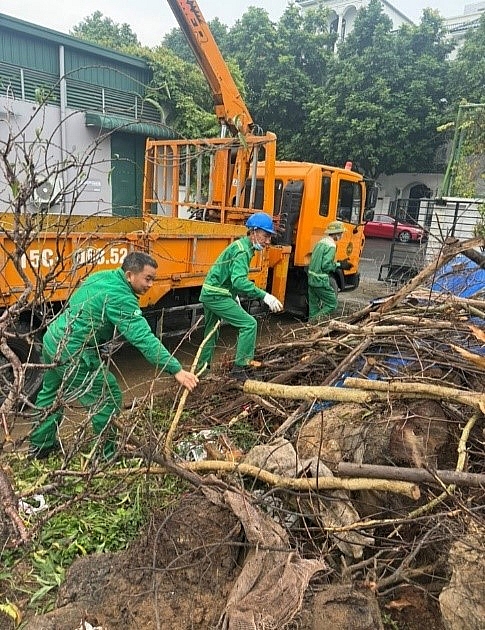 Công ty TNHH MTV Môi trường đô thị Hải Phòng: Ứng phó kịp thời sự cố môi trường sau mưa, lũ