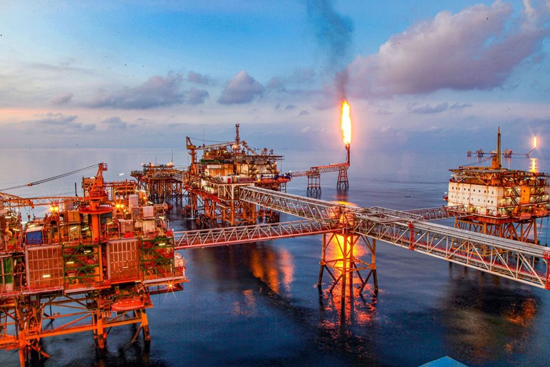 Petrovietnam: Tiếp tục duy trì tăng trưởng khi giá dầu đảo chiều giảm mạnh