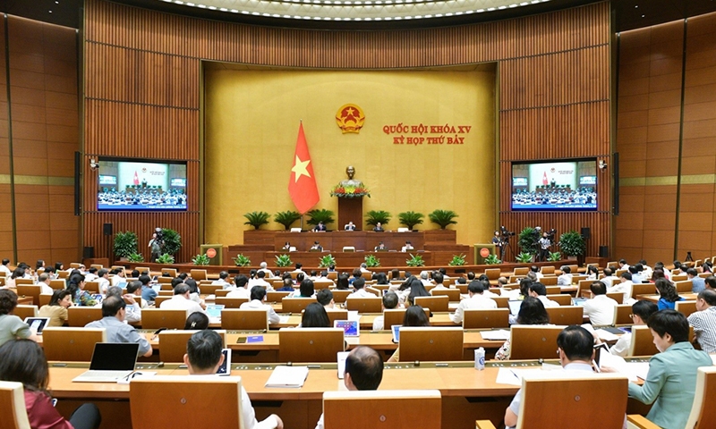 Quốc hội thảo luận ở hội trường về dự án Luật Công đoàn (sửa đổi)