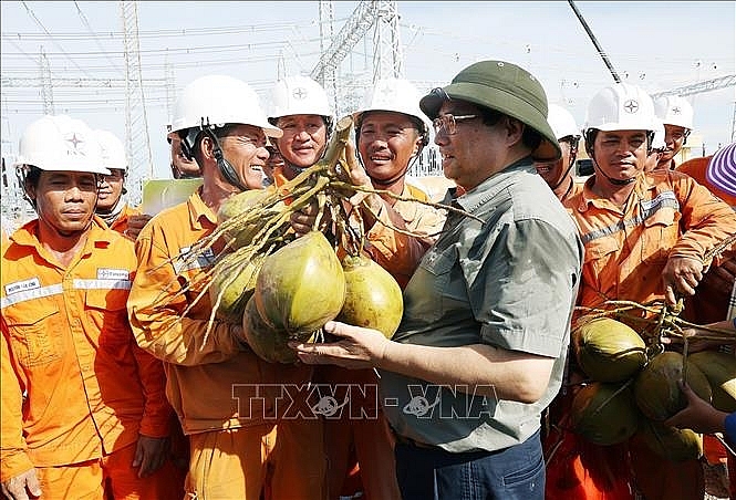 Thủ tướng kiểm tra Dự án đường dây 500 kV mạch 3 từ Quảng Trạch đến Phố Nối