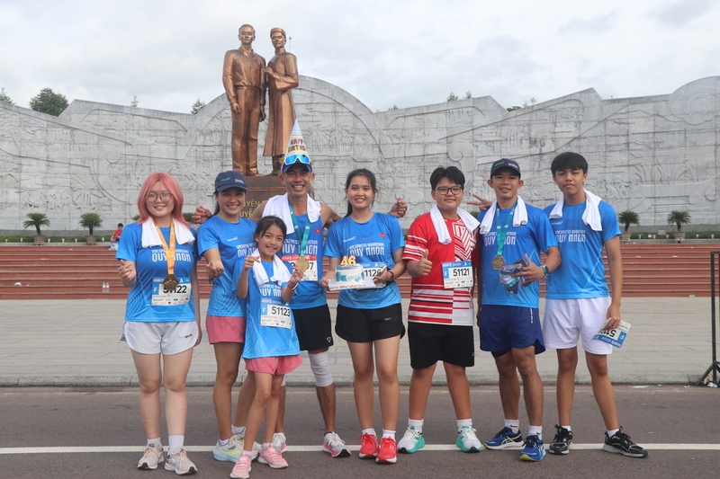 Sôi nổi Giải chạy VnExpress Marathon Quy Nhơn 2024