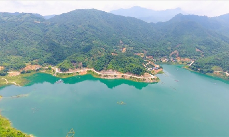Khu du lịch hồ Hòa Bình đạt 3/5 tiêu chí Khu du lịch quốc gia