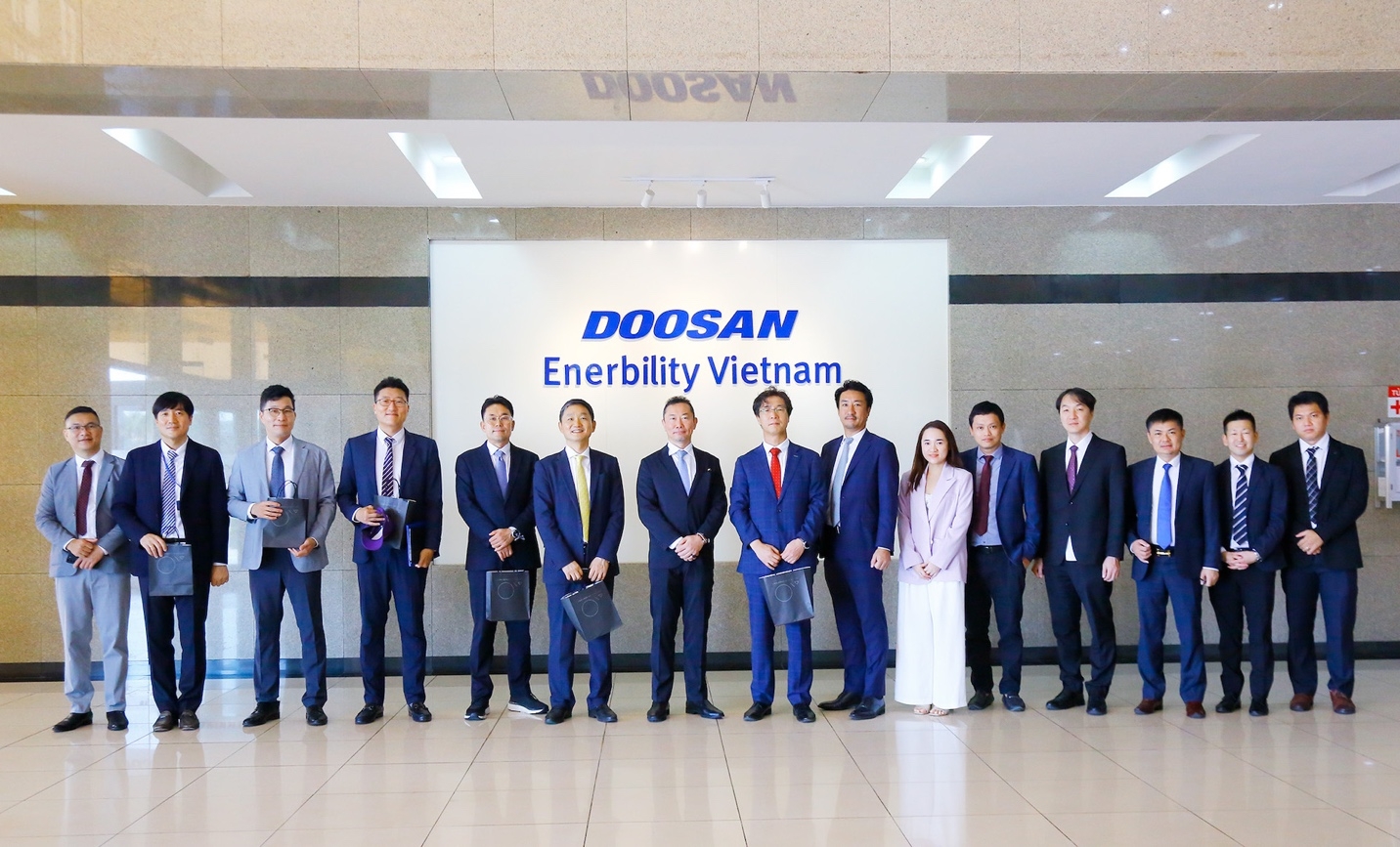 Doosan Vina hợp tác với doanh nghiệp Nhật Bản phát triển chuỗi cung ứng điện gió ngoài khơi Việt Nam