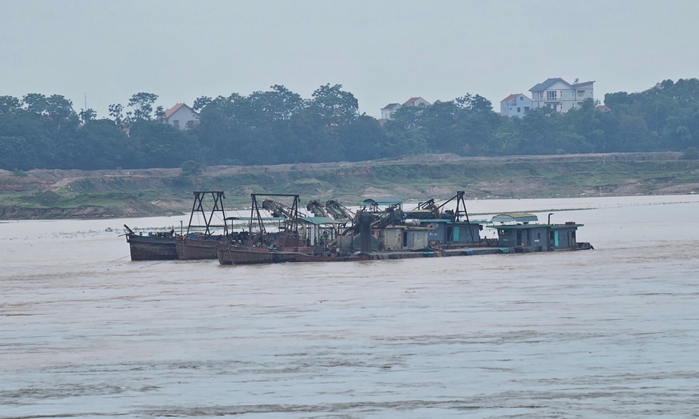 Phó Thủ tướng Trần Hồng Hà chỉ đạo giải quyết dứt điểm khó khăn cung ứng vật liệu xây dựng