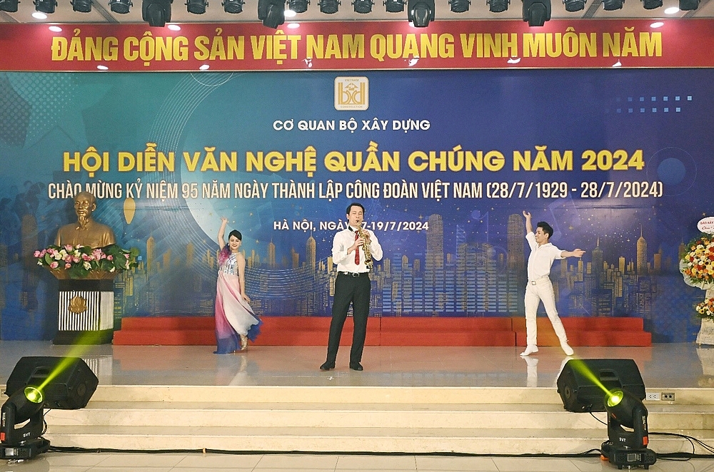 Hội diễn văn nghệ quần chúng Cơ quan Bộ Xây dựng năm 2024 thành công rực rỡ