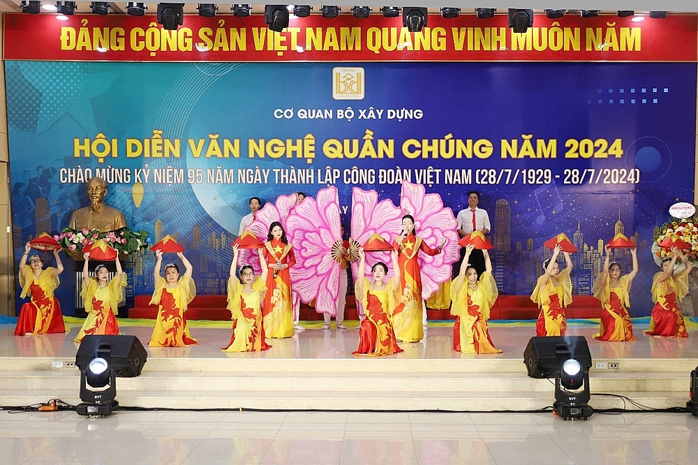 Hội diễn văn nghệ quần chúng Cơ quan Bộ Xây dựng năm 2024 thành công rực rỡ