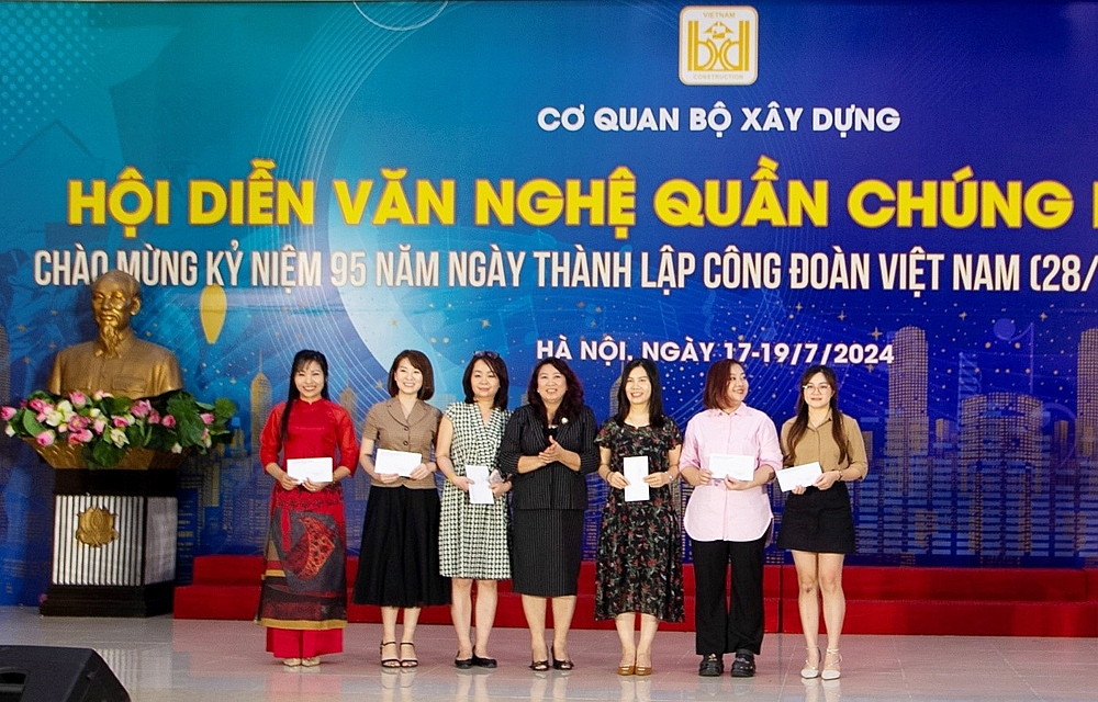 Hội diễn văn nghệ quần chúng Cơ quan Bộ Xây dựng năm 2024 thành công rực rỡ