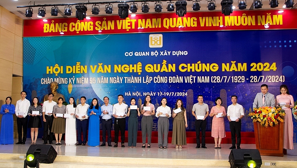 Hội diễn văn nghệ quần chúng Cơ quan Bộ Xây dựng năm 2024 thành công rực rỡ