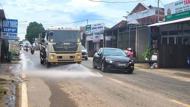 Quảng Ngãi yêu cầu chủ đầu tư cao tốc đảm bảo an toàn giao thông, vệ sinh môi trường trong quá trình vận chuyển vật liệu