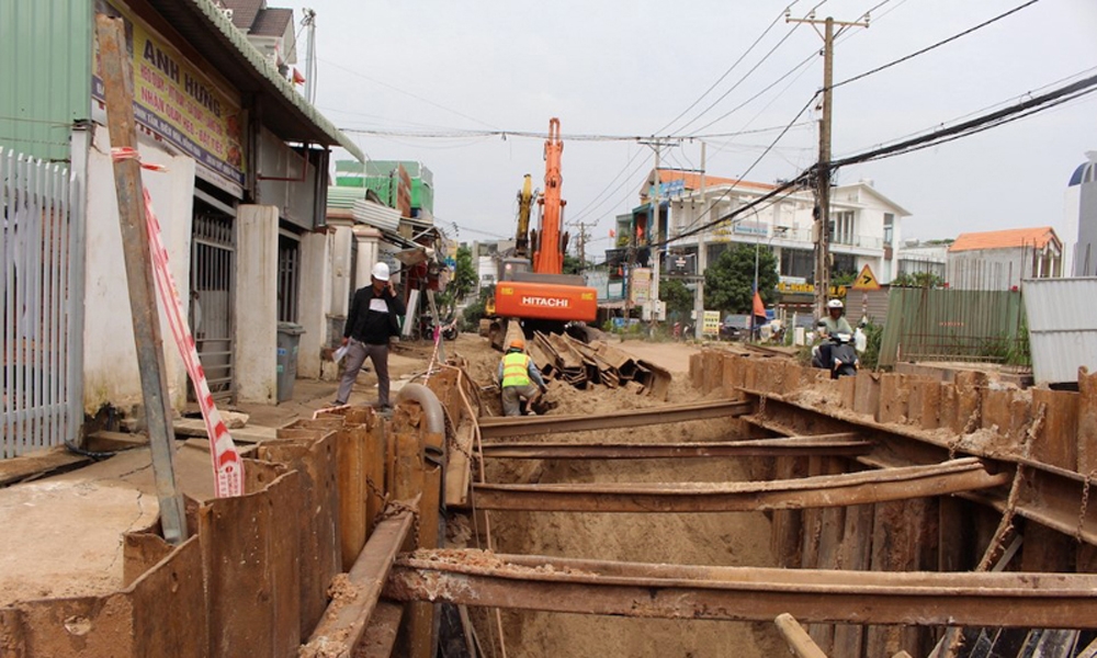 Đồng Nai: Nhà thầu thi công dự án chống ngập ở thành phố Biên Hòa gây sụt lún nhiều nhà dân