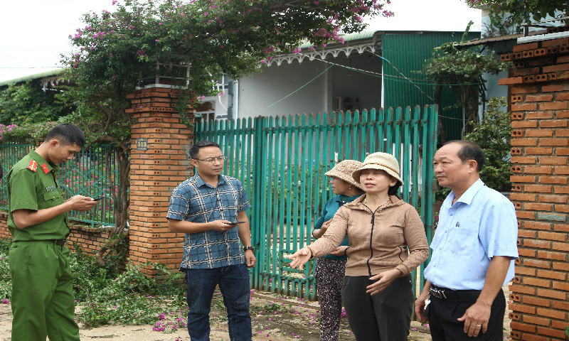 Krông Ana (Đắk Lắk): Hàng chục hộ dân “kêu trời” vì mùi  hôi thối từ một hộ chăn nuôi heo