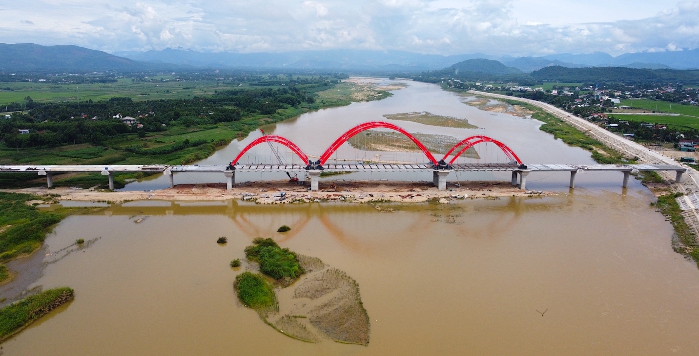 Quảng Ngãi thông xe cầu Trà Khúc 3 vào cuối năm 2024