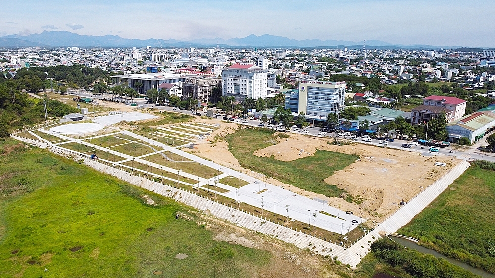 “Hình hài” Trung tâm Hội nghị và Triển lãm lớn nhất Quảng Ngãi sau 18 tháng khởi công