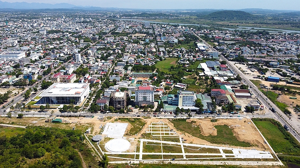 “Hình hài” Trung tâm Hội nghị và Triển lãm lớn nhất Quảng Ngãi sau 18 tháng khởi công