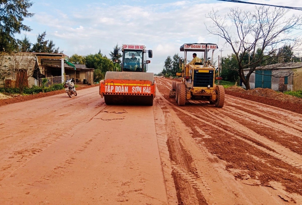 Quảng Bình: Phó Chủ tịch UBND tỉnh yêu cầu tập trung giải phóng mặt bằng Dự án đường ven biển và cầu Nhật Lệ 3