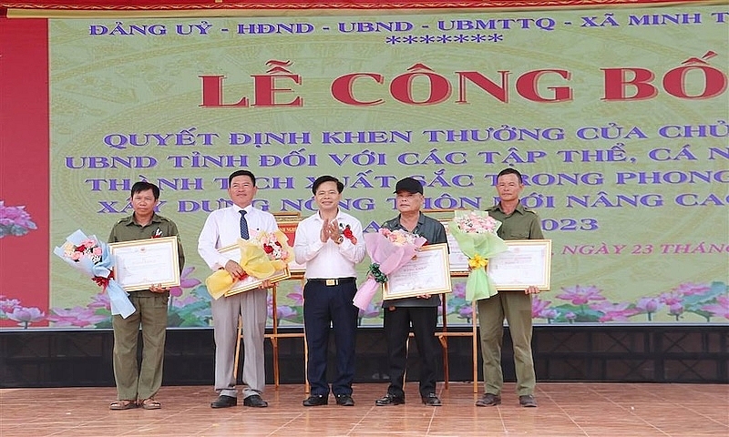 Yên Thành (Nghệ An): Xã Minh Thành đón Bằng công nhận xã đạt chuẩn nông thôn mới nâng cao