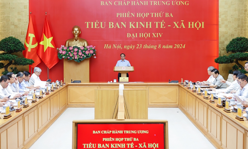 Thủ tướng chủ trì phiên họp thứ ba của Tiểu ban Kinh tế - Xã hội Đại hội toàn quốc lần thứ XIV