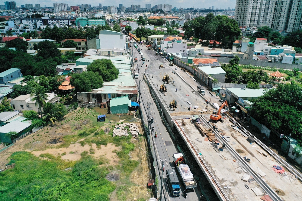 Thành phố Hồ Chí Minh: Cận cảnh cầu huyết mạch phía Đông sắp thông xe trong tháng 9