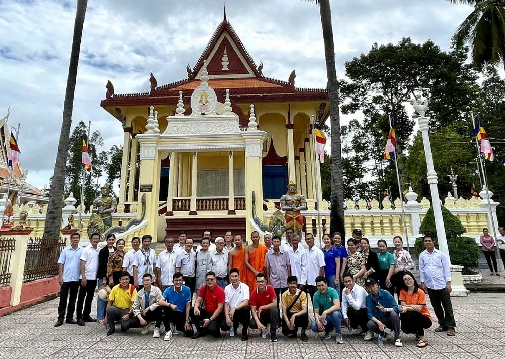  Tìm giải pháp đánh thức tiềm năng du lịch ven sông Hậu