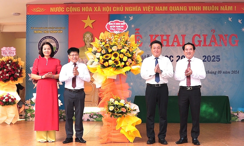 Thanh Oai (Hà Nội): Tưng bừng không khí khai giảng năm học mới 2024-2025