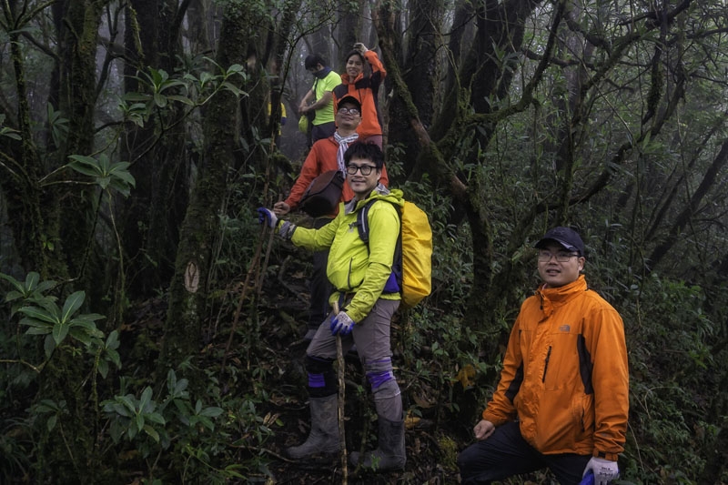 Chinh phục cung Pusilung cao hơn 3000m, hiểm trở bậc nhất Tây Bắc